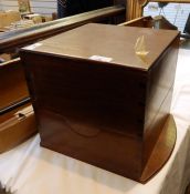 Mahogany chronometer guard box