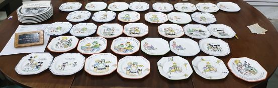 Extensive Paragon nursery set comprising 32 mugs a