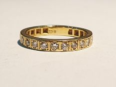 18ct gold and diamond half-eternity ring, 4g in to