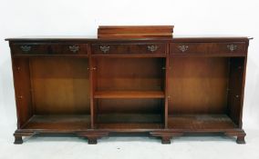 Reproduction walnut three-section bookcase with ogee bracket feet, 197.5cm x 91cm