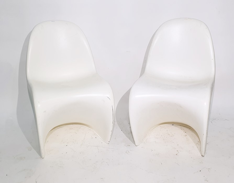 Set of six 1960's white plastic dining chairs in the manner of Verner Panton, considered to be one