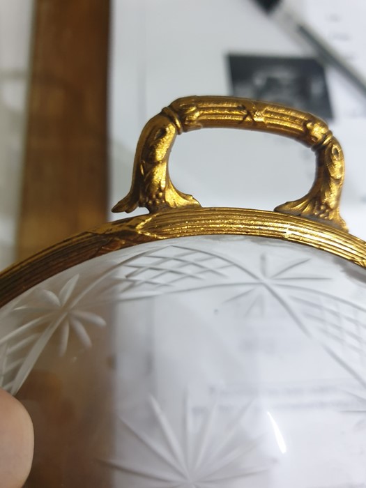 Gilt and clear covered butter dish with fruiting vine decoration, dome cover with pointed finial, - Image 3 of 7