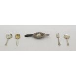 Small quantity of assorted silver to include Norwegian sterling silver and white enamel spoon,