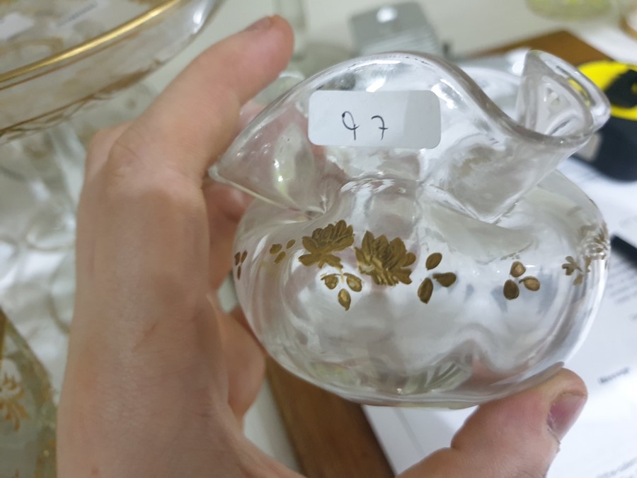 Gilt and clear covered butter dish with fruiting vine decoration, dome cover with pointed finial, - Image 6 of 7