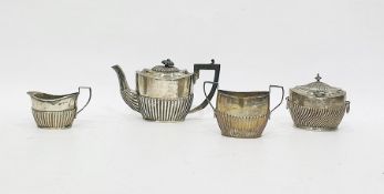 Edwardian silver three-piece tea service to include teapot, sugar bowl and a cream jug, all of