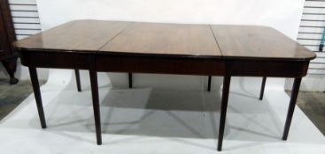 Georgian mahogany extending dining table, rectangular with rounded corners, having two ends and