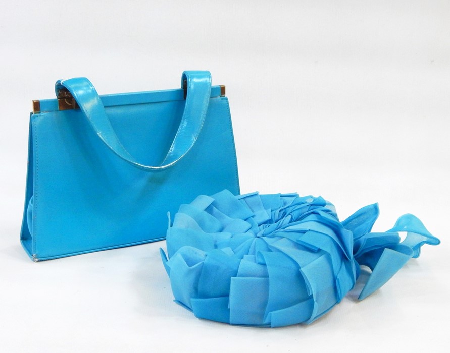 Various 1950's/60's vintage chiffon hats and vintage bags including two crocodile, various modern - Image 5 of 5