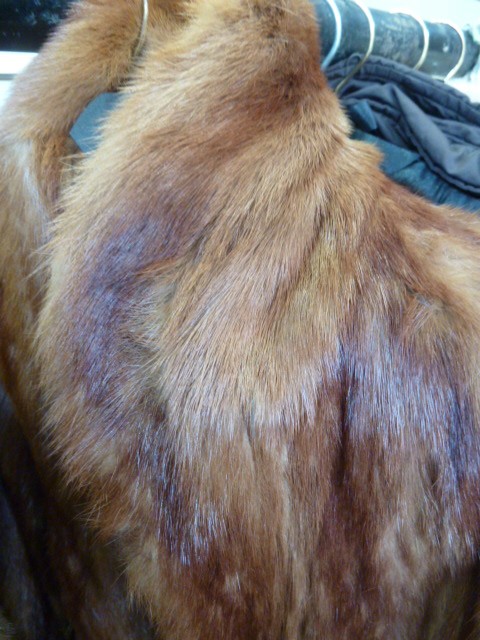 Full-length tan-coloured stranded mink coat with bell sleeves Condition ReportThe coat is Large - 16 - Image 3 of 3