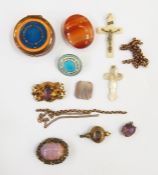 Loose stone cornelian, an enamel button, an enamel and brass-coloured powder puff, part of a gold