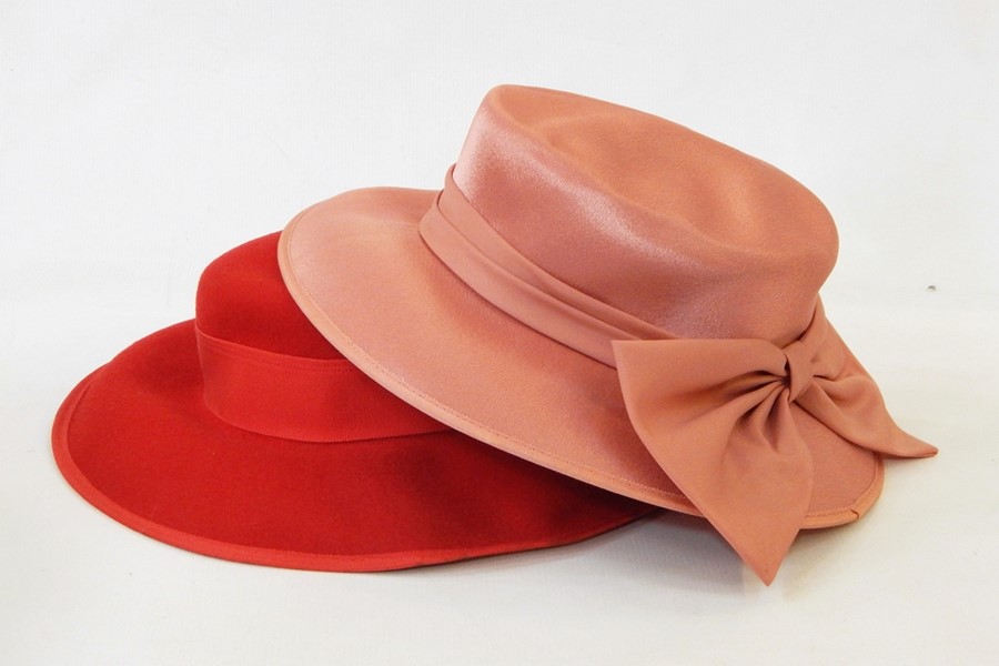 Vintage hats including Fashion Line, part of the Genevieve Louis Group, Marida in two hat boxes (2)