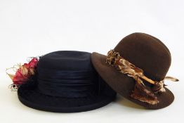 Quantity of vintage hats including Kangol, Hamells, Marida, Trikki by Edna Wallace, in four modern