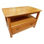 Light elm Ercol two-tier coffee/television table, the rectangular top with rounded corners, with