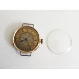 Edwardian gold cased wristwatch, dial with engraving , Roman numerals