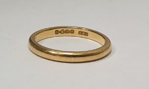 22ct gold wedding band, 4.1g approx