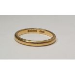 22ct gold wedding band, 4.1g approx