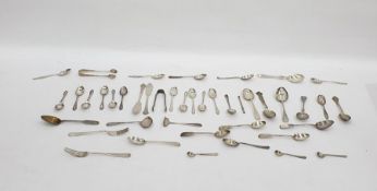 Quantity of miscellaneous silver to include teaspoon, fork, coffee spoons, etc, 22oz approx