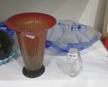 Various items of 20th century glassware to include a frosted bowl of shaped oval form with smokey