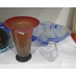Various items of 20th century glassware to include a frosted bowl of shaped oval form with smokey