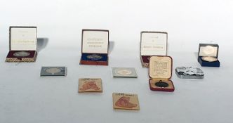 Quantity of commemorative medals, silver fobs and other collectable items (1 box)