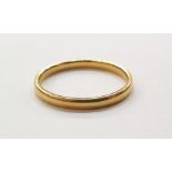 22ct gold wedding ring, 2.3g approx