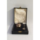 Cased silver eggcup and teaspoon, Birmingham 1967 Condition ReportBoth items are assay-marked