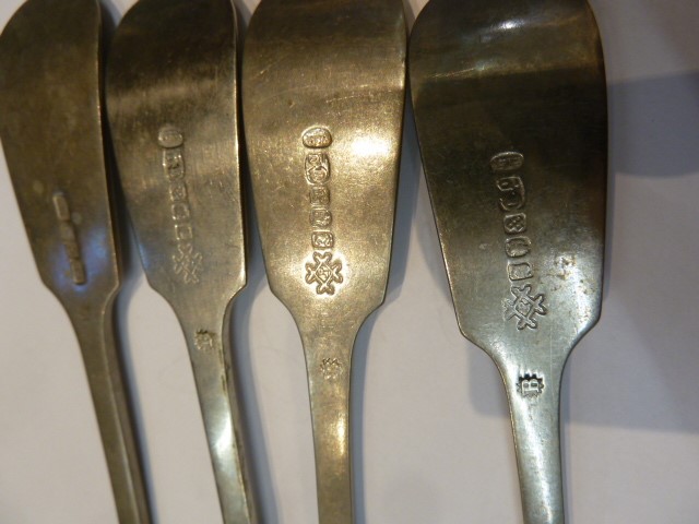 Set of five Old English pattern spoons by Jameson, Aberdeen, a Victorian Old English pattern - Image 6 of 6