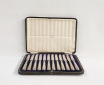 Set of 12 George V silver-handled afternoon tea knives, Sheffield 1918 by Allen & Darwin