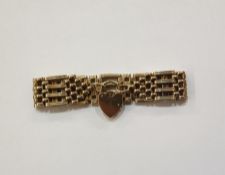 9ct gold four bar gate-pattern bracelet with padlock clasp, 25g approx.Condition Reportthe length is