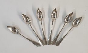 Set of six silver grapefruit spoons, Sheffield 1914, weight 5oz approx.Condition Report.