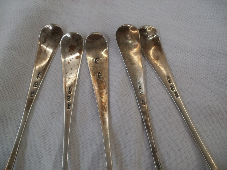 Set of five Old English pattern spoons by Jameson, Aberdeen, a Victorian Old English pattern - Image 5 of 6