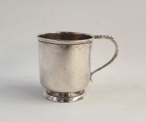 George VI silver child's christening mug by Walker & Hall, Sheffield 1946, 2.7ozt