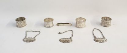 Assorted silver and white metal items to include two silver napkin rings, two white metal napkin