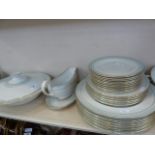 Royal Doulton 'Berkshire' pattern part dinner service