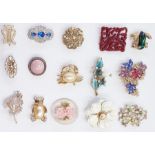 Quantity of mid 20th century and later costume jewellery brooches and pairs large decorative clip-on