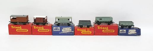 Assorted Triang '00' gauge railway, mostly boxed to include mail coach set, track, rolling stock,