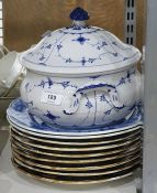 Royal Copenhagen tureen with lid, pair of Spode bl