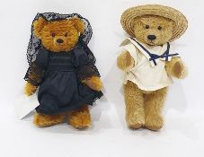 Robin Rive ginger mohair 'Victor Hugo' bear dressed as Juliette, 28cm and a Robin Rive limited