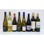 Eight bottles of assorted white wine to include Chateau des Perligues Graves 2014 and Le Grand