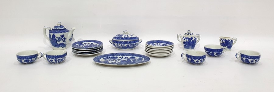 Japanese doll's porcelain teaset "Willow" pattern, decorated in underglaze blue