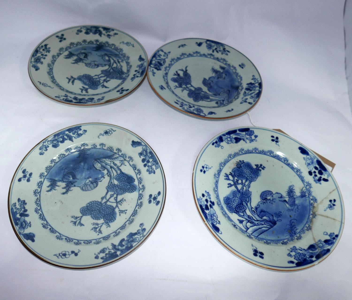 A set of four 18th century Chinese blue & white porcelain plates, 22cm