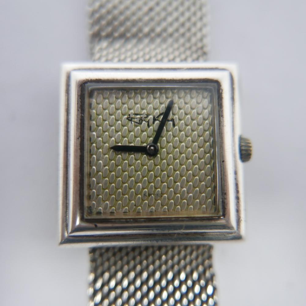 WITHDRAWN- A 1970's Roy King silver wristwatch, square textured dial signed, the textured silver - Image 2 of 7