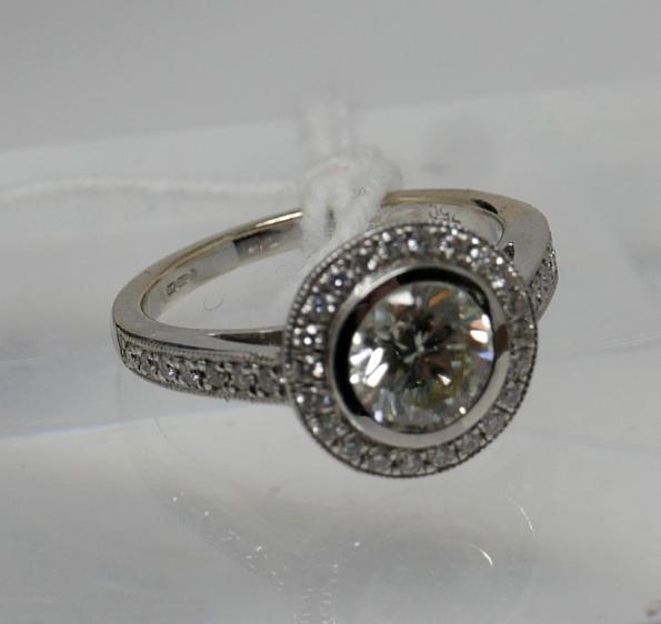 An 18ct white gold, diamond solitaire ring (1.41 carats total) with EDR certificate diamond - Image 6 of 9