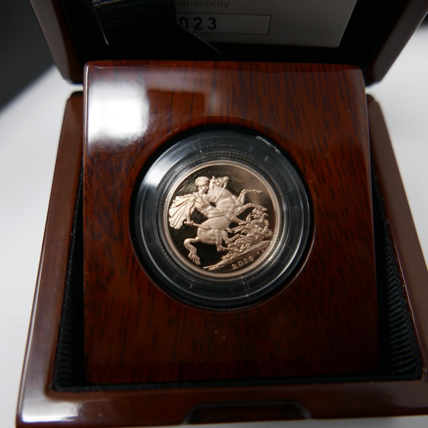 A Royal Mint 2016 gold Sovereign in original box