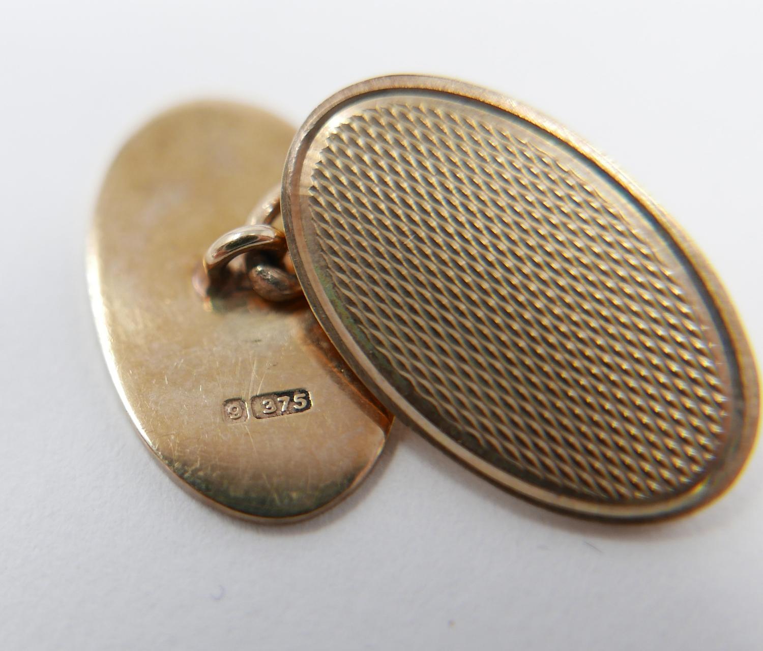 A pair of 9ct gold cufflinks, with engine turned design, hallmarked Birmingham, makers mark D&B - Image 4 of 4