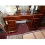 A Victorian mahogany pedestal desk, H.78 W.137 D.66cm