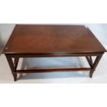 A Regency style mahogany coffee table, H.47 W.100 D.60cm