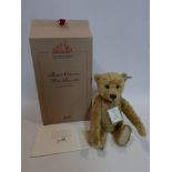 WITHDRAWN-A Steiff 2002 British collectors teddy bear in original box