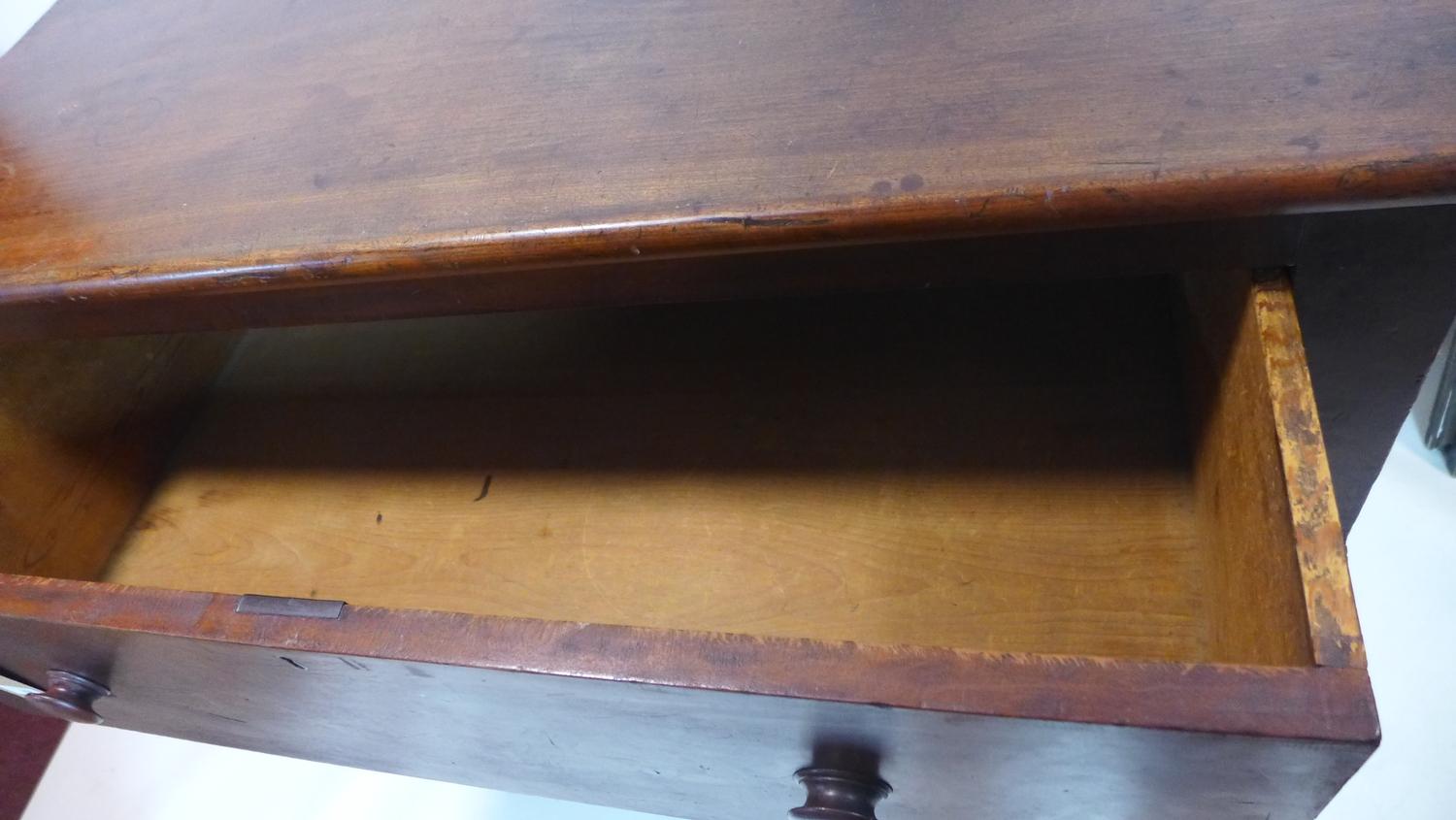 A 19th century Scottish mahogany chest of drawers, H.101 W.110 D.56cm - Image 2 of 2