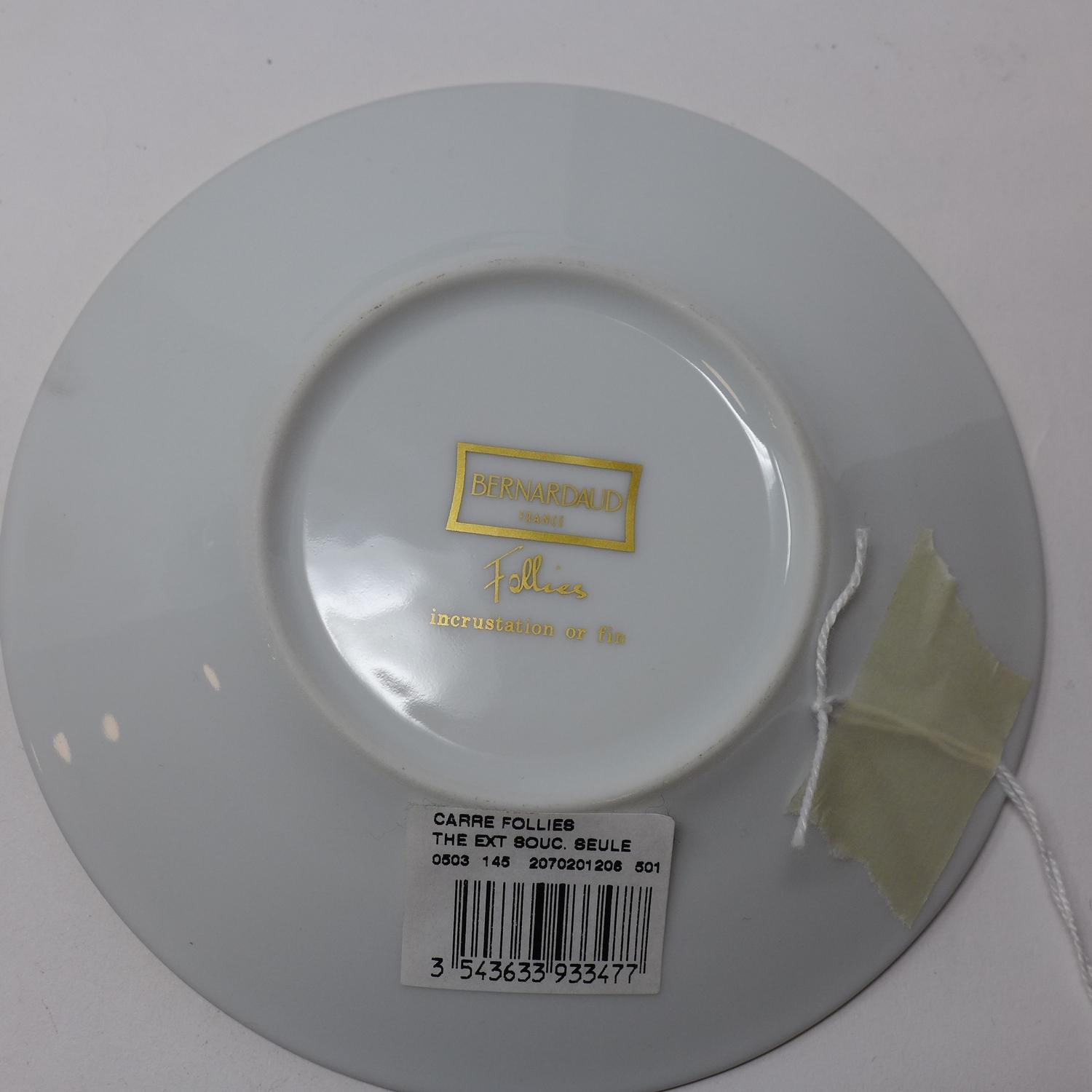 Bernardaud, France, set of 4 graduated porcelain plates in the 'Follies' pattern - gold and platinum - Image 2 of 2