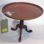 An early 20th century apprentice piece of a miniature tripod table, H.24 D.33cm